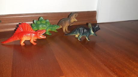 Malé dinosaury, 