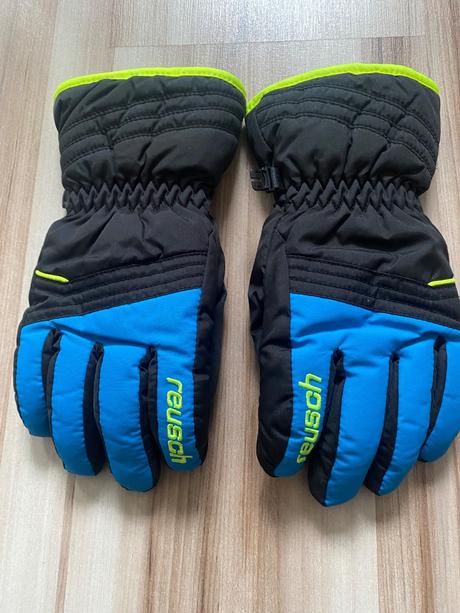 Rukavice na lyžovanie, 146