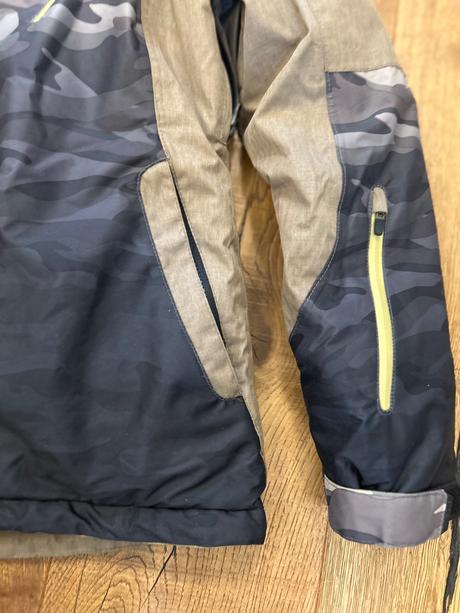 Zimna bunda do mesta i na lyzovanie, authority,s