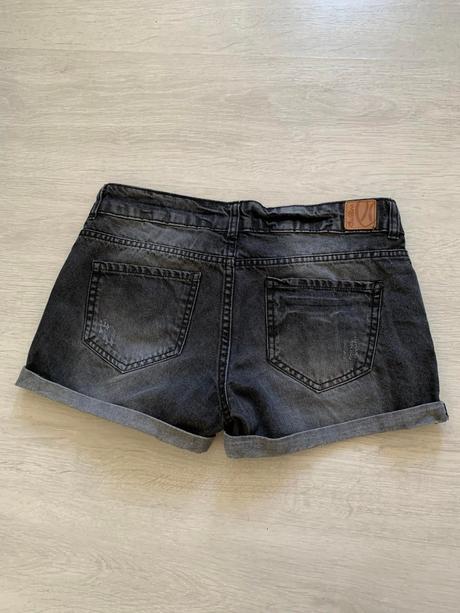 Šedé riflové šortky zn. cropp, xs