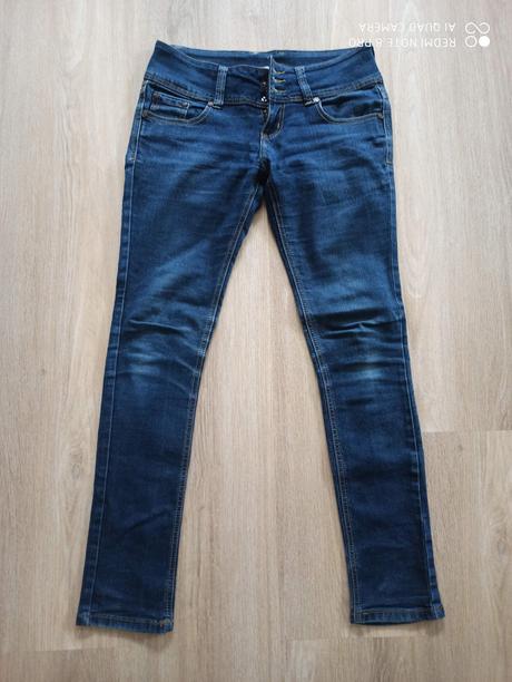 Svetlomodré rifle m/l, m