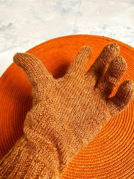 Rukavice a šatka na krk, 