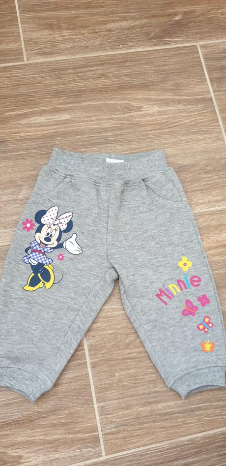 Tepláky č.62-68, disney,68