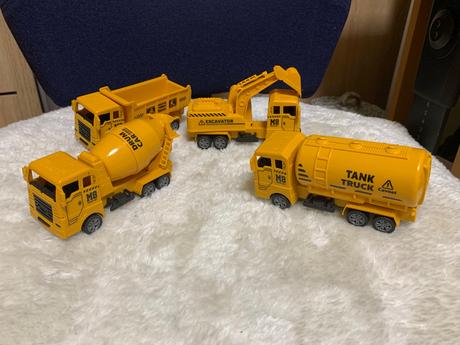 Drevený vláčik+darček, 