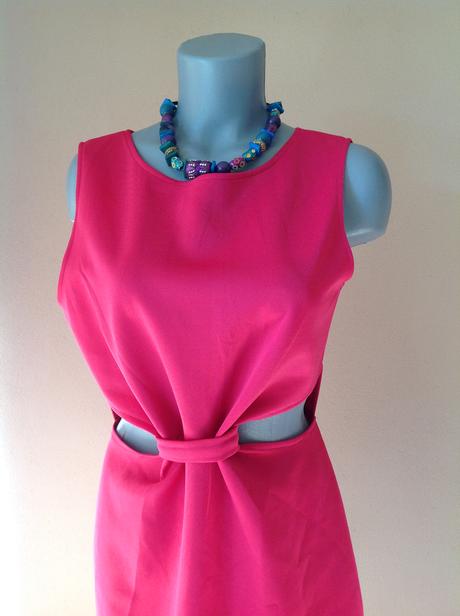 Pružné šaty love, 40