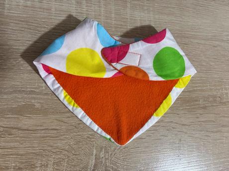 Nákrčník na jar, jeseň, 92