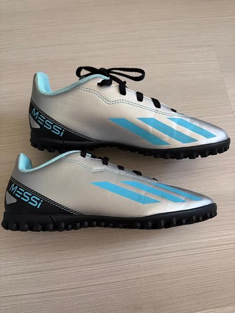 Turfy, adidas,37