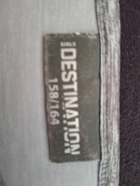 Dievčenské tričká., 152