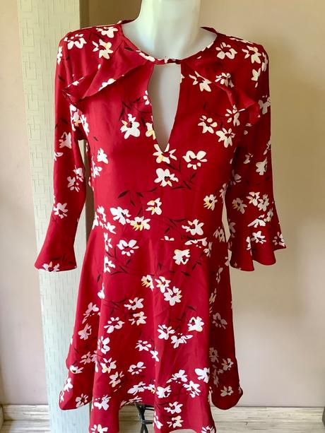 Krásne letné šaty boohoo/121, 38