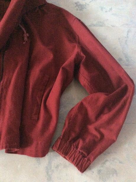 Prechodná bunda, 42