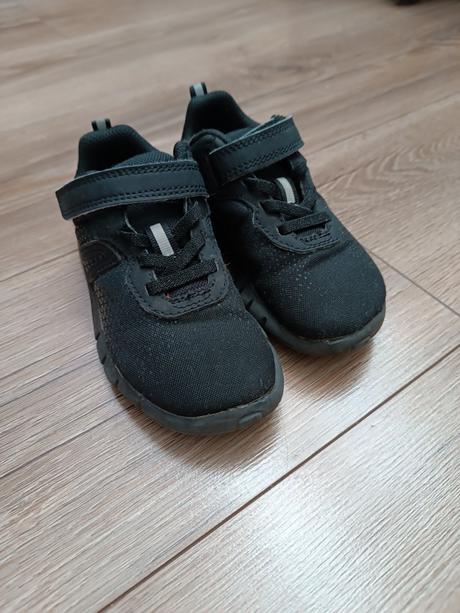 Tenisky velk. 26, 26