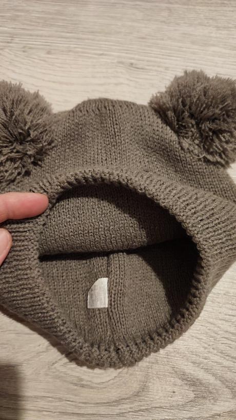 Hrubá macickova ciapka, 80