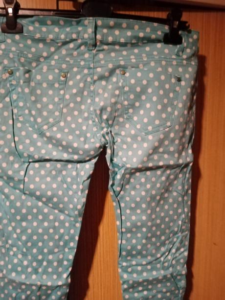 Dámske bodkovane rifle, 30