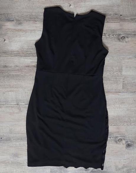 Čierno béžové čipkované šaty, m