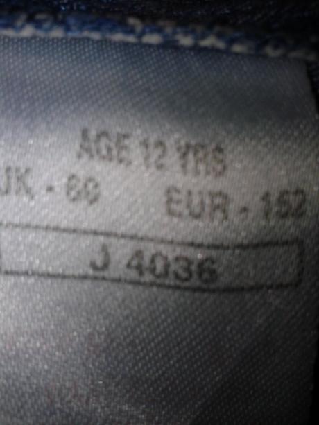 Riflová sukňa, 152