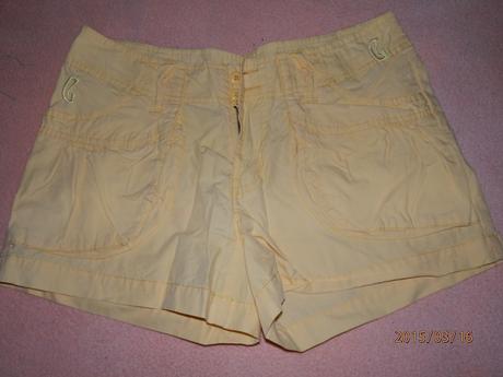 Bledozlte sortky , 36