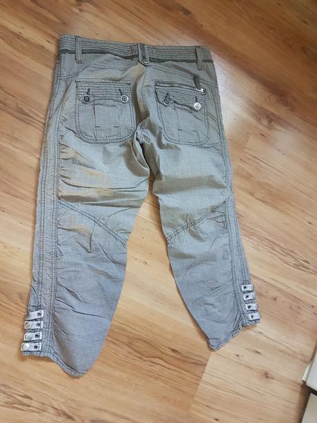 Kraťasy/trištvrťáky/šortky, next,38