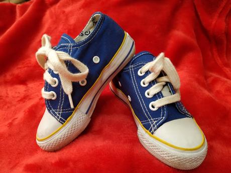 Nenosene tenisky, 25