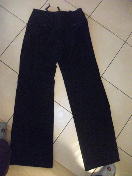 Cierne elegantne nohavice, 38