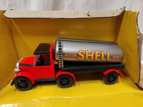 Zberateľský model shell fuel tanker 1920, 