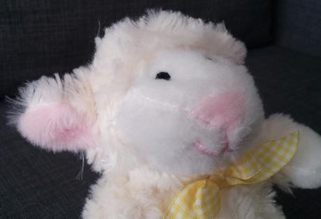 Plysova hracka ovecka, 