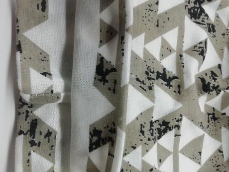 Brmbolcová čiapka top stav, 68