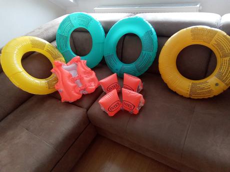 Kolesá,rukávniky,vesta, 