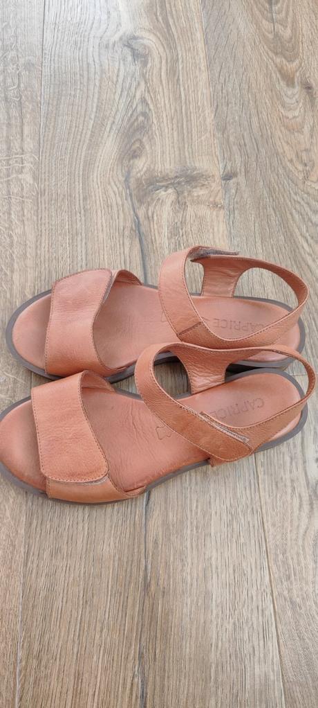 Kožené sandále zn.caprice, 38