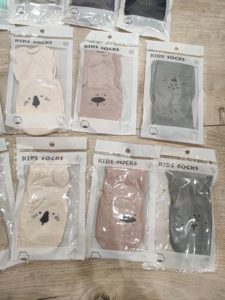 Protišmykové chrániče na kolená a ponožky, 