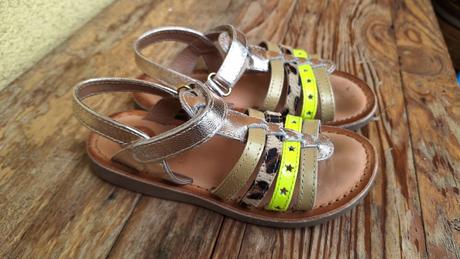 Kožené sandále, 29