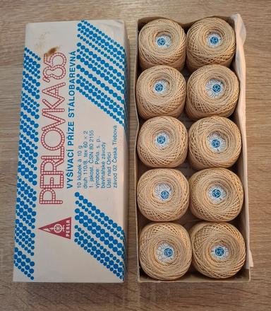 Perlovka, kordonet, maslové, béžové, hnedé odtiene, 