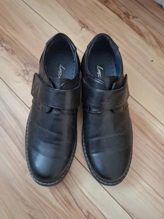 Chlapcrnske topanky, 35