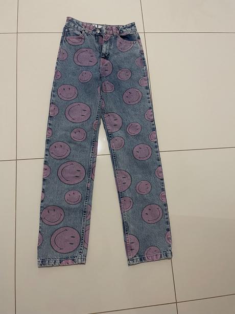 Smajlikové rifle, bershka,34