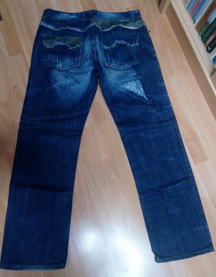 Tmavomodré pánske rifle, 36