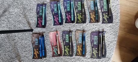 Sviatiace dotykove pera s menom, 