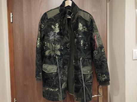 Bunda desigual, desigual,m / s