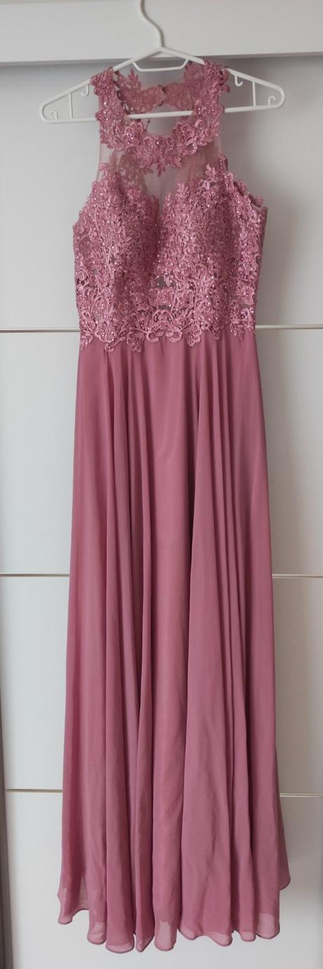 Dlhé spoločenské šaty, 36