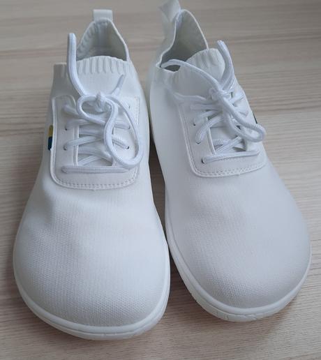 Be lenka stride - all white 40, be lenka,40