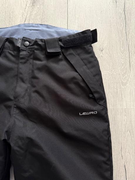 Oteplovačky lewro, lewro,152