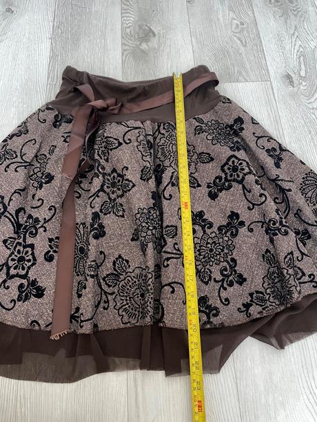 Hnedá midisukňa, s