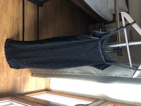 Vecerne cipkovane saty, xs