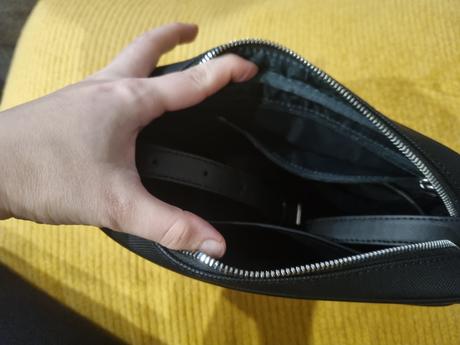 Len raz vzata kabelka lacoste, lacoste