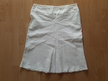 Biela lanova sukna, 42