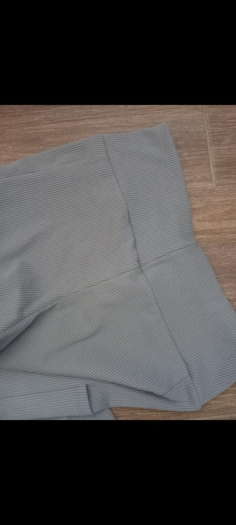 Vrúbkované športové legíny l, h&m,l