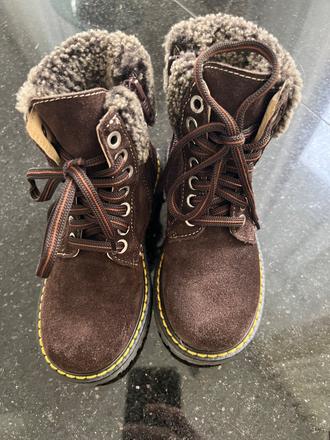 Fendi zimné kožené čižmy s logom vel. 29, 29