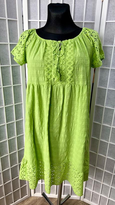 Letné šaty s madeirou, 