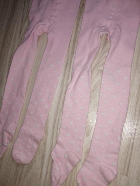 2x tričko + 2x pančuchy č. 80/86, 86