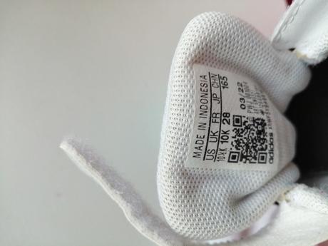 Botasky znackove bielo cierne vel. 28, adidas,28