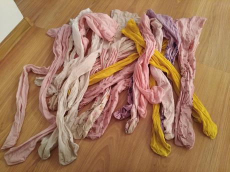 14 rôznych silonkových pančúch - cena spolu, 122