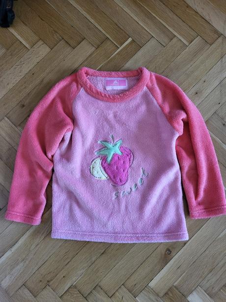 Dievcenska mikina, 128